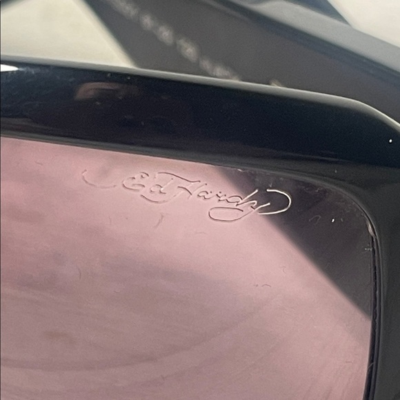 Vintage Ed Hardy Rose and Skull Swarovski Crystal Sunglasses. - Picture 7 of 7